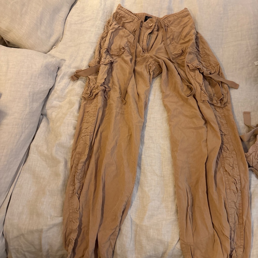 Women's Tan Cargo Le Superbe Pants